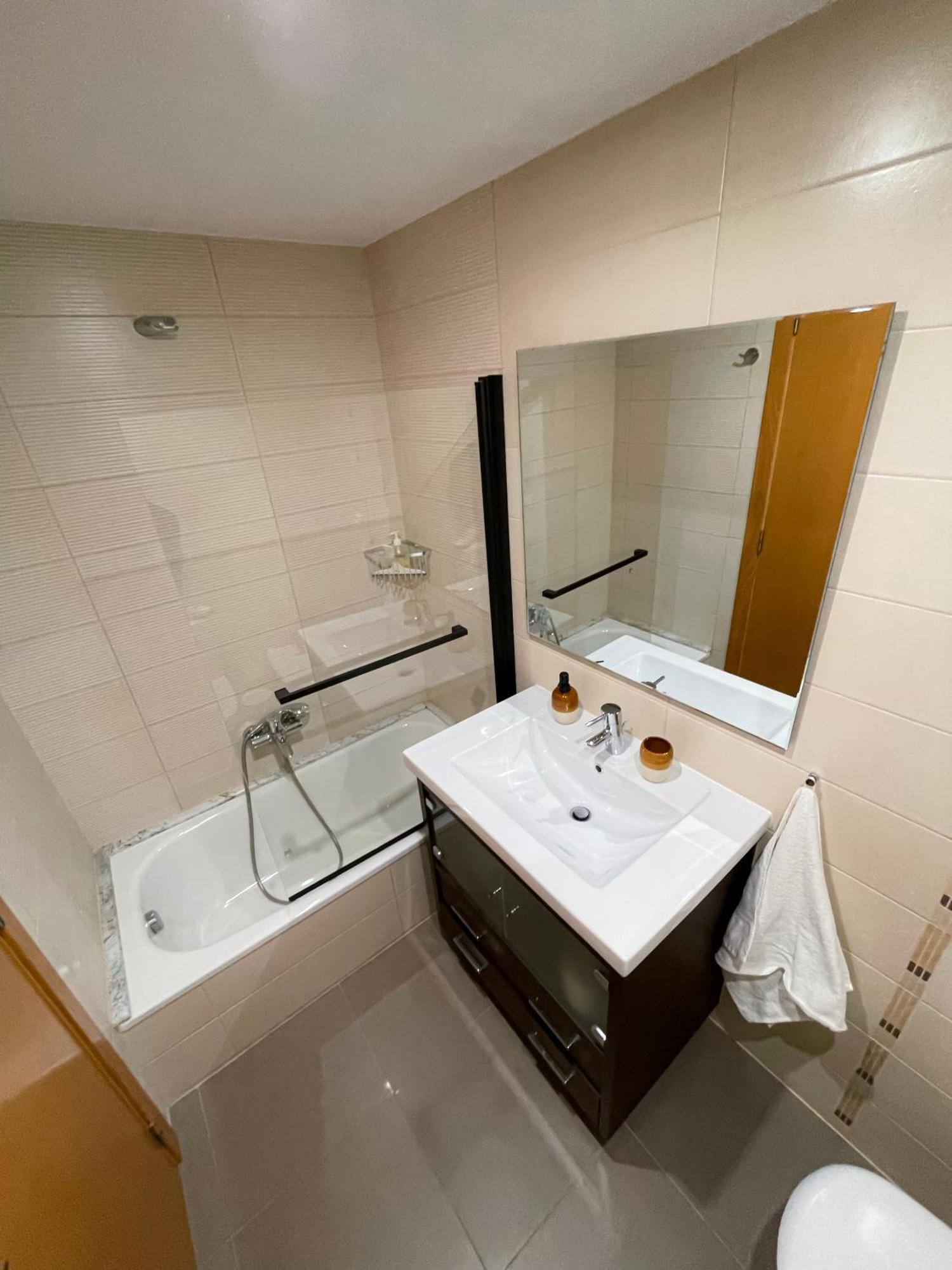 Habitaciones Privadas Con Bano En Piso Centrico ガンディア エクステリア 写真